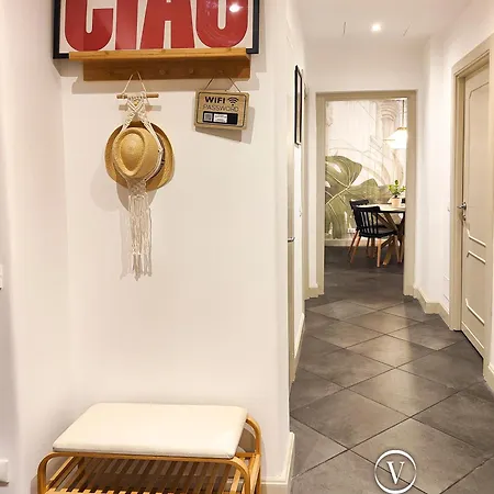 Piramide - 20min Walking From Colosseum - 1min From Metro Station - Valente Italian Apartman *