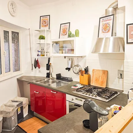 50mt Metro Station - 20min Walking From Colosseum - Romecentralhouse - Elegant And Fully Equipped Appartement *