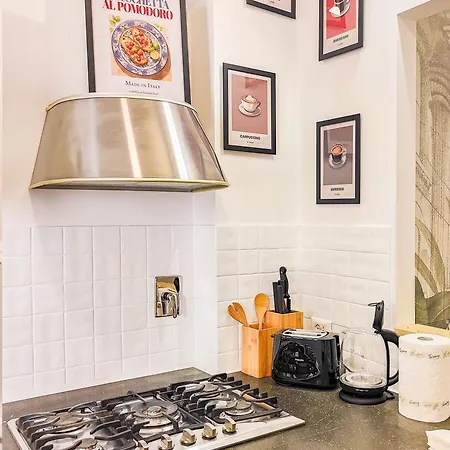 50mt Metro Station - 20min Walking From Colosseum - Romecentralhouse - Elegant And Fully Equipped Apartment Rom