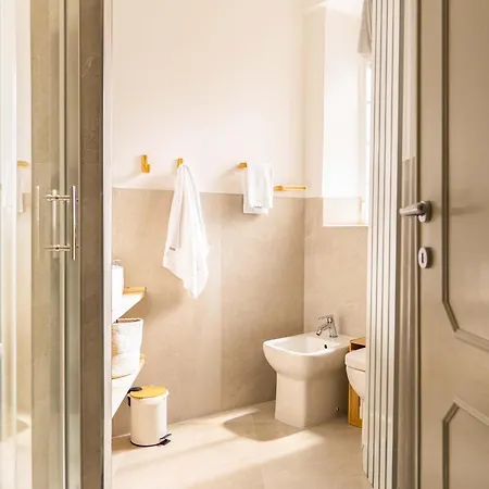 50mt Metro Station - 20min Walking From Colosseum - Romecentralhouse - Elegant And Fully Equipped Rom